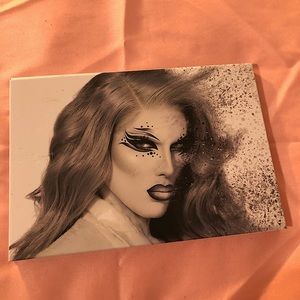 Jeffree star cremated pallet